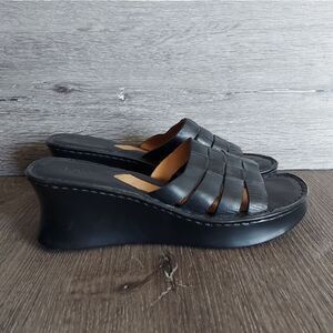 GNW Black Leather Platform Slip-on Sandals 8